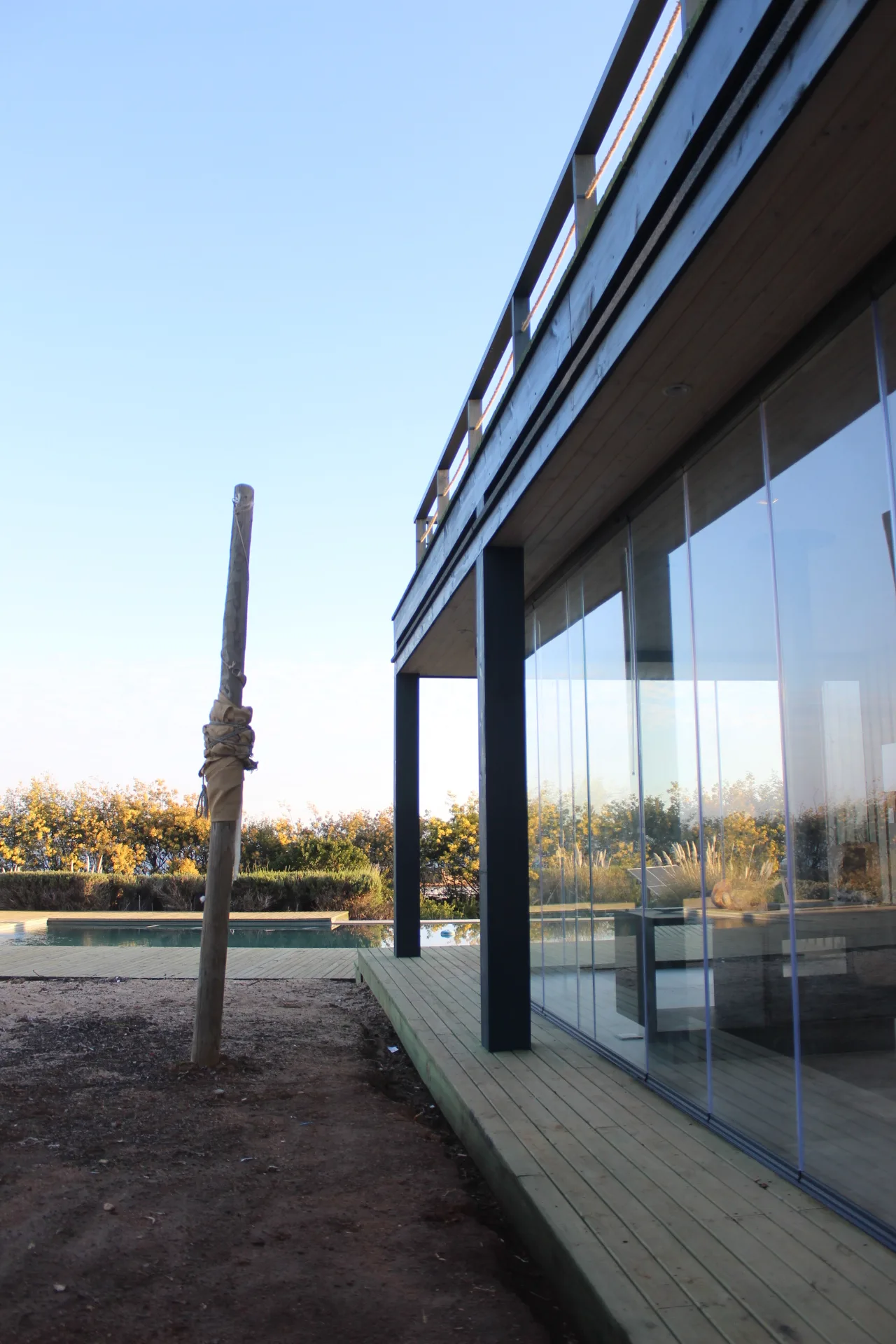 Instalación de cortinas de vidrio plegables — Viento Norte Fachadas