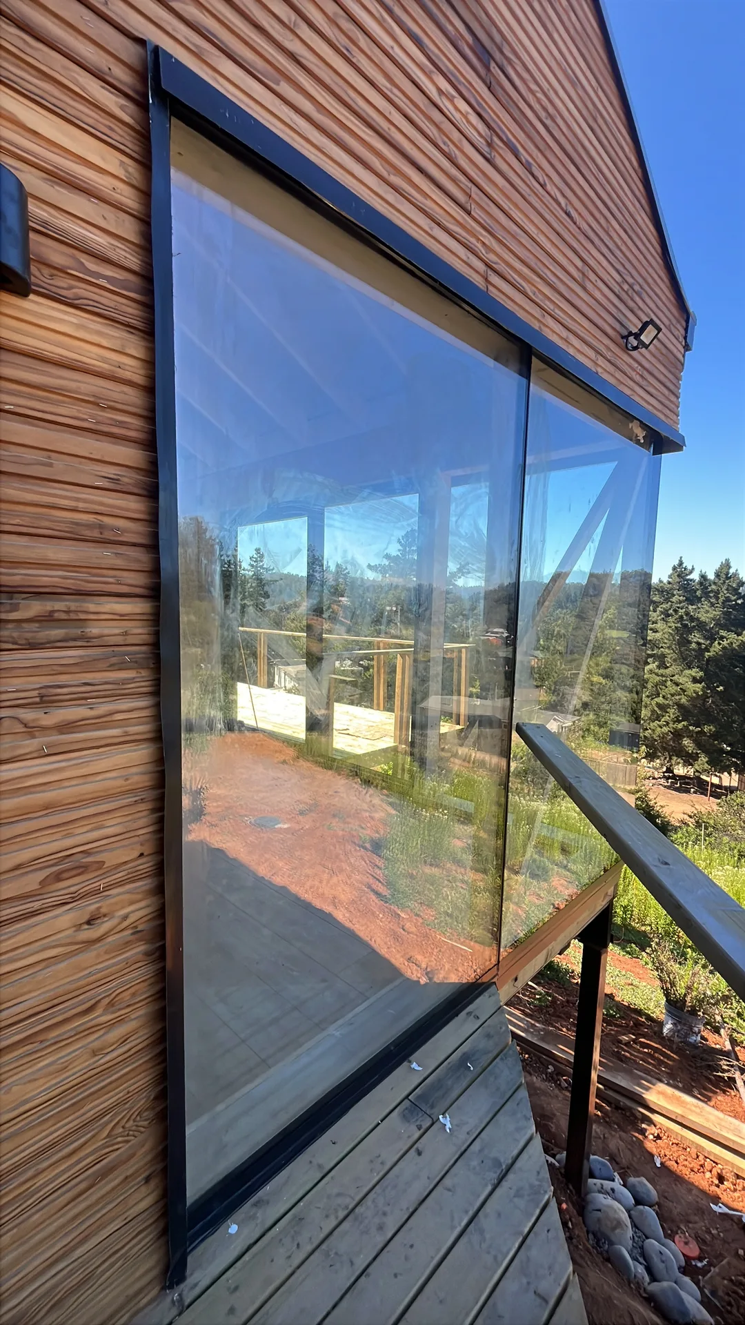 Instalación de ventanas de PVC con termopanel — Viento Norte Fachadas