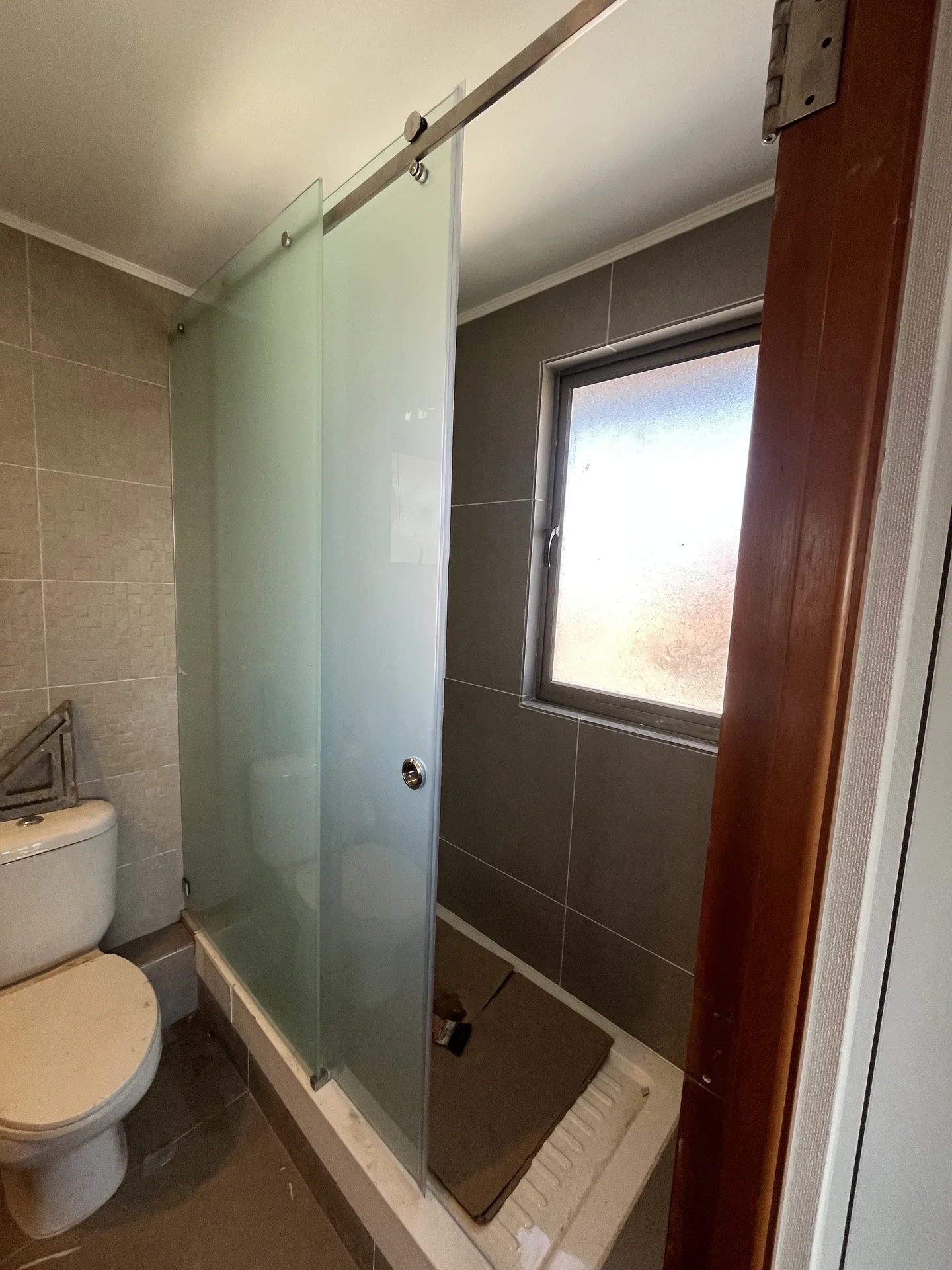 Instalación de vidrio templado — Viento Norte Fachadas